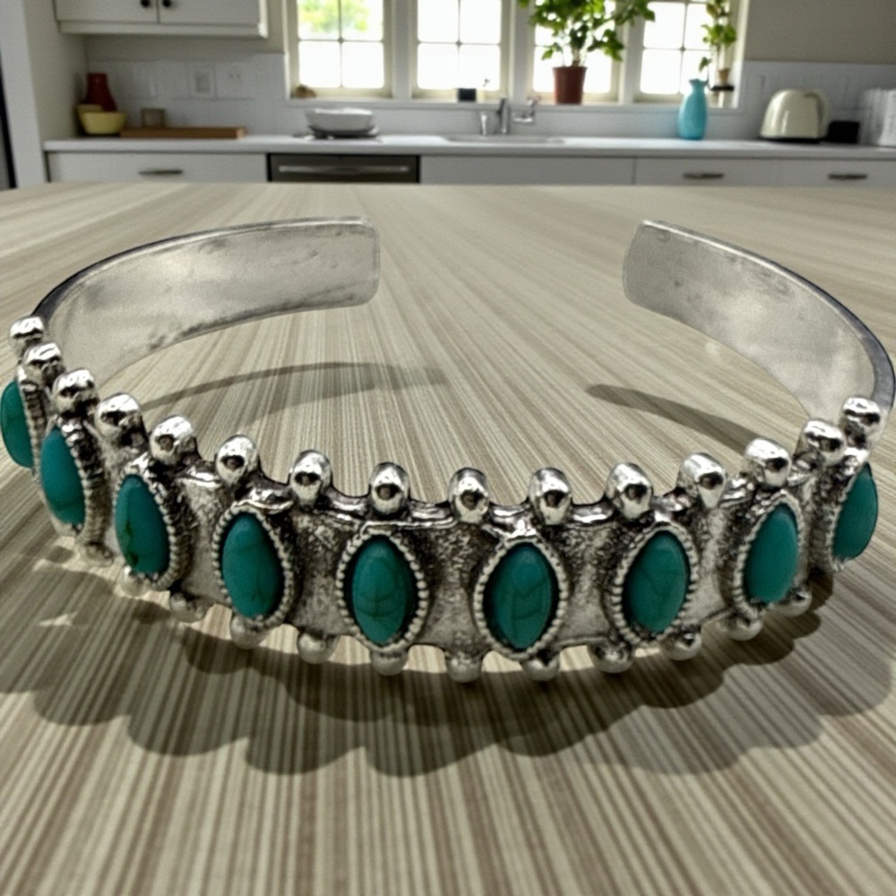 Boho  Silver and Turquoise Women's Cuff - Picture 5 of 5